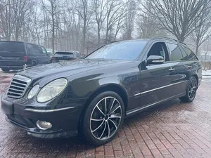 Używany Mercedes E500