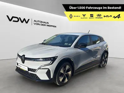 Używany Renault Megane E-Tech Evolution 160 kW (218 KM) 2022 Szary Sedan/Limuzyna