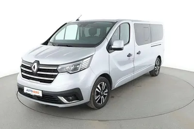 Używany Renault Trafic 170 KM (125 kW) 2024 Srebrny Minivan