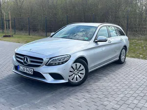 Second-hand Mercedes C200