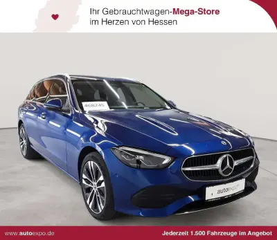 Używany Mercedes C300e Avantgarde 204 KM (150 kW) 2023 Niebieski Kombi