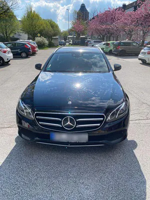 Używany Mercedes E220