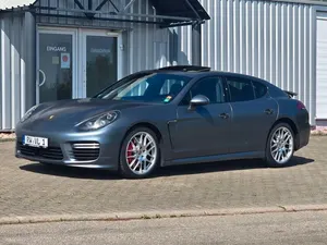 Usata Porsche Panamera Turbo