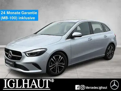 Używany Mercedes B200 Progressive 150 KM (110 kW) 2025 Srebrny Minivan