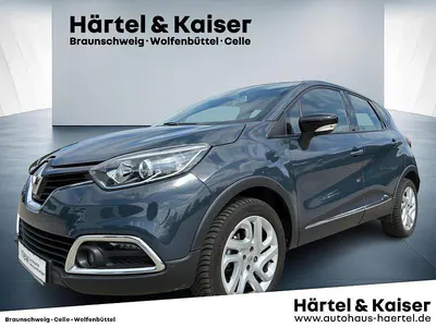 Käytetty Renault Captur Intens 120 HP (88 kW) 2016 Sininen Katumaasturi