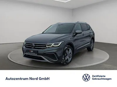 Gebraucht VW Tiguan Allspace Elegance 150 PS (110 kW) 2023 Platinum grey metallic SUV