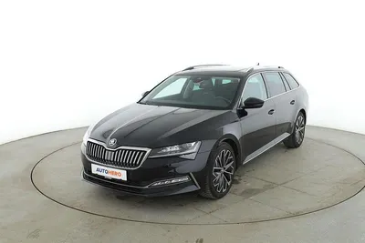 Używany Skoda Superb LAURIN & KLEMENT 190 KM (139 kW) 2022 Czarny Kombi