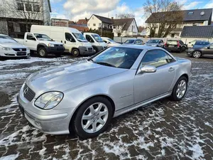 Second-hand Mercedes SLK200