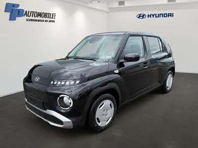 Uusi Hyundai Inster Select 71 kW (97 HP) 2025 Musta Viistoperä