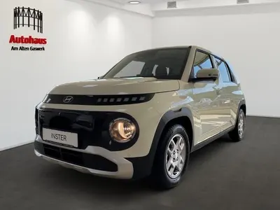 Käytetty Hyundai Inster Trend 85 kW (116 HP) 2025 Keltainen Viistoperä