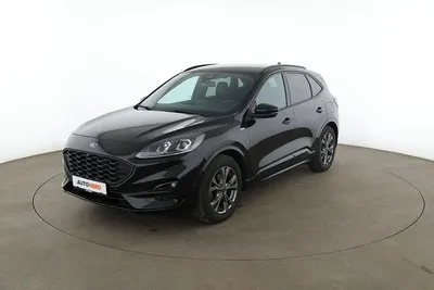 Usado Ford Kuga ST-Line X 150 HP (110 kW) 2022 Preto SUV