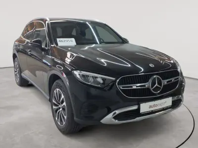 Używany Mercedes GLC220 Advanced 197 KM (144 kW) 2023 Czarny SUV