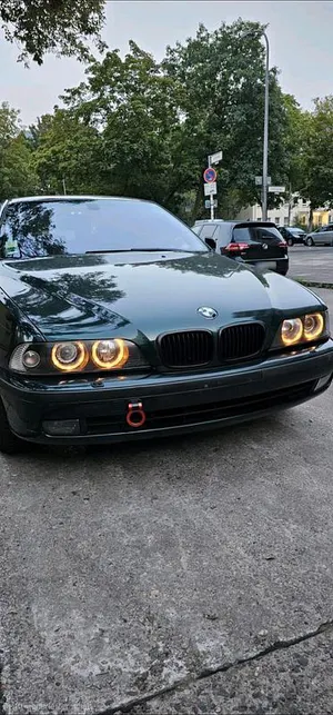 Käytetty BMW 523