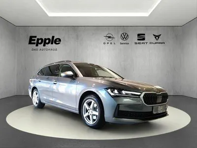 Gebraucht Skoda Superb Essence 150 PS (110 kW) 2025 Grau Kombi