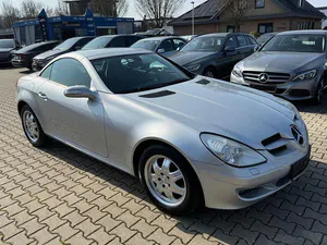 Second-hand Mercedes SLK200
