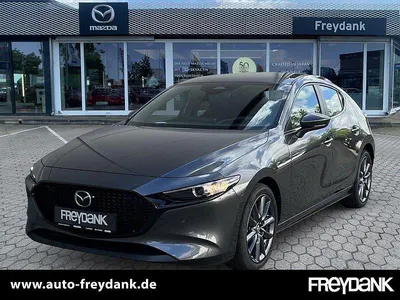Käytetty Mazda 3 Center-Line 140 HP (102 kW) 2025 Harmaa