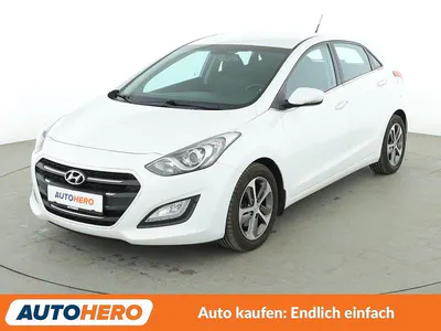 Gebraucht Hyundai i30 Passion 135 PS (99 kW) 2016 Weiß Limousine