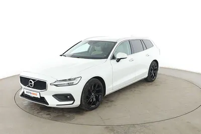 Gebraucht Volvo V60 Momentum 190 PS (139 kW) 2019 Weiß Kombi