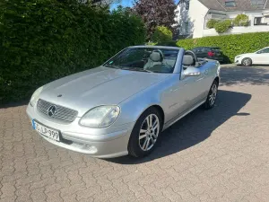 Second-hand Mercedes SLK200