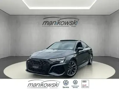 Gebraucht Audi RS3 Ambiente 400 PS (294 kW) 2024 Daytonagrau perleffekt Limousine
