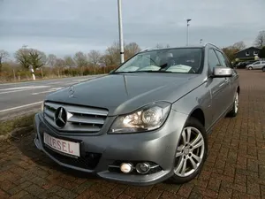 Second-hand Mercedes C200
