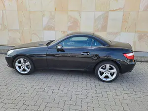 Second-hand Mercedes SLK200