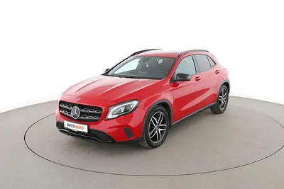 Gebraucht Mercedes GLA180 Urban 122 PS (89 kW) 2019 Rot SUV