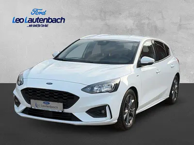 Używany Ford Focus ST-Line 125 KM (91 kW) 2022 Biały Sedan/Limuzyna