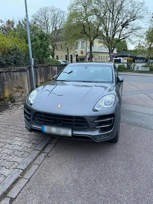 Second-hand Porsche Macan Turbo