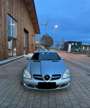 Second-hand Mercedes SLK200