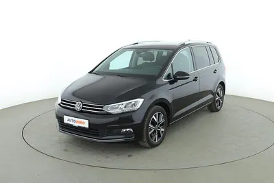 Gebraucht VW Touran Highline 150 PS (110 kW) 2022 Schwarz Van / Kleinbus