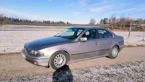 Käytetty BMW 523