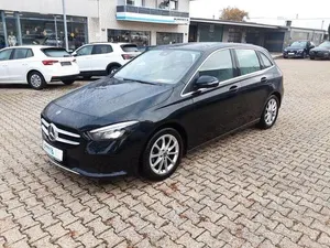 Używany Mercedes B200