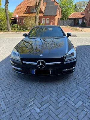 Second-hand Mercedes SLK200