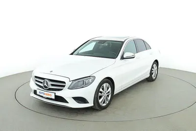 Gebraucht Mercedes C200 Avantgarde 197 PS (144 kW) 2019 Weiß Limousine