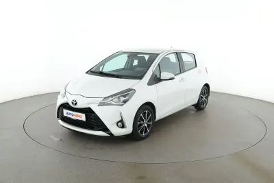 Gebraucht Toyota Yaris Team 111 PS (81 kW) 2018 Weiß Limousine