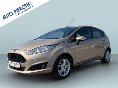 Używany Ford Fiesta Celebration 80 KM (58 kW) 2017 Beżowy Hatchback