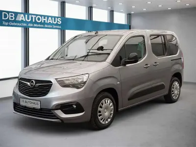 Używany Opel Combo Life Elegance 131 KM (96 kW) 2022 Srebrny Minivan