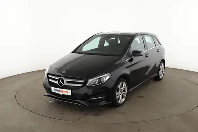 Używany Mercedes B200 Style 136 KM (100 kW) 2018 Czarny Minivan