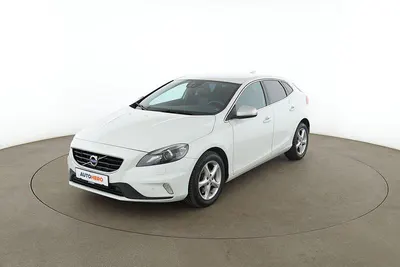 Gebraucht Volvo V40 Momentum 122 PS (89 kW) 2016 Weiß Kombi