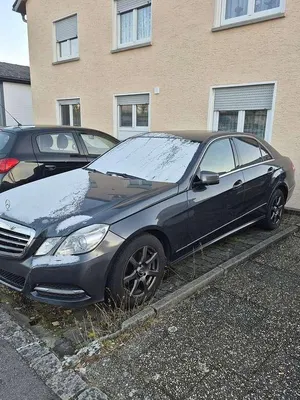 Second-hand Mercedes E200