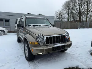 Second-hand Jeep Cherokee