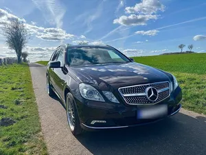 Używany Mercedes E500