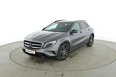 Gebraucht Mercedes GLA200 Urban 156 PS (114 kW) 2016 Grau SUV