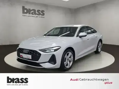 Gebraucht Audi A5 Basis 204 PS (150 kW) 2025 Gletscherweiß metallic Limousine