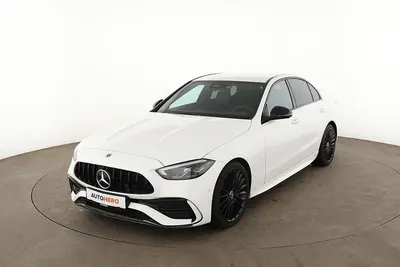 Gebraucht Mercedes C200 AMG line 2023 Weiß Limousine