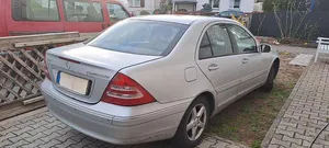Second-hand Mercedes C200