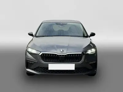 Nouvelle Skoda Scala Selection 116 ch (85 kW) 2025 Gris Citadine
