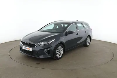 Używany Kia Ceed Vision 2021 Czarny Hatchback