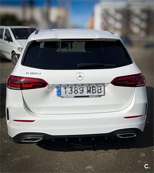 Usado Mercedes B180 116 CV (85 kW) 2022 Blanco Utilitario